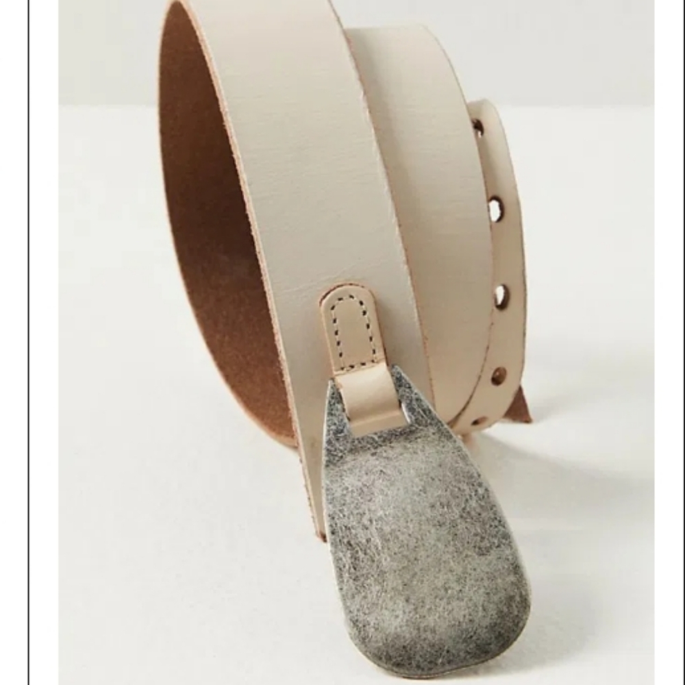 Free People White Leather Oyster Western Belt with Silver Buckle